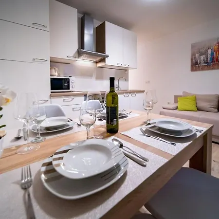 Arbis شقة لوبار