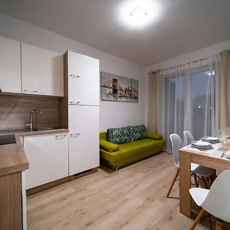 شقة Arbis لوبار