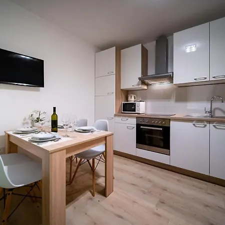 Apartman Arbis *