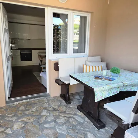 Apartment Arbis *