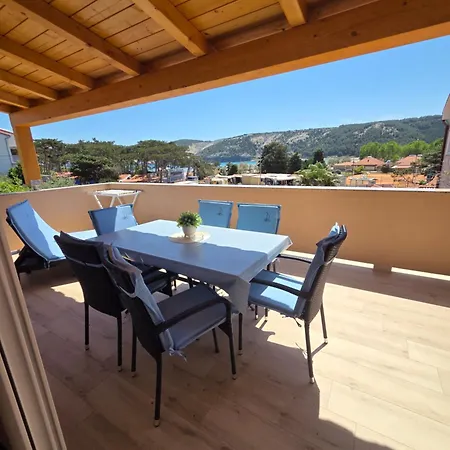 Apartment Arbis Lopar