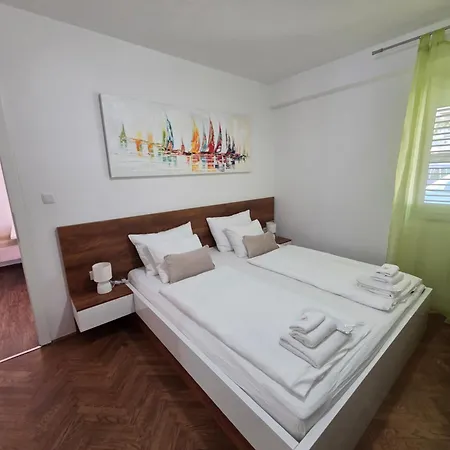 Apartment Arbis *